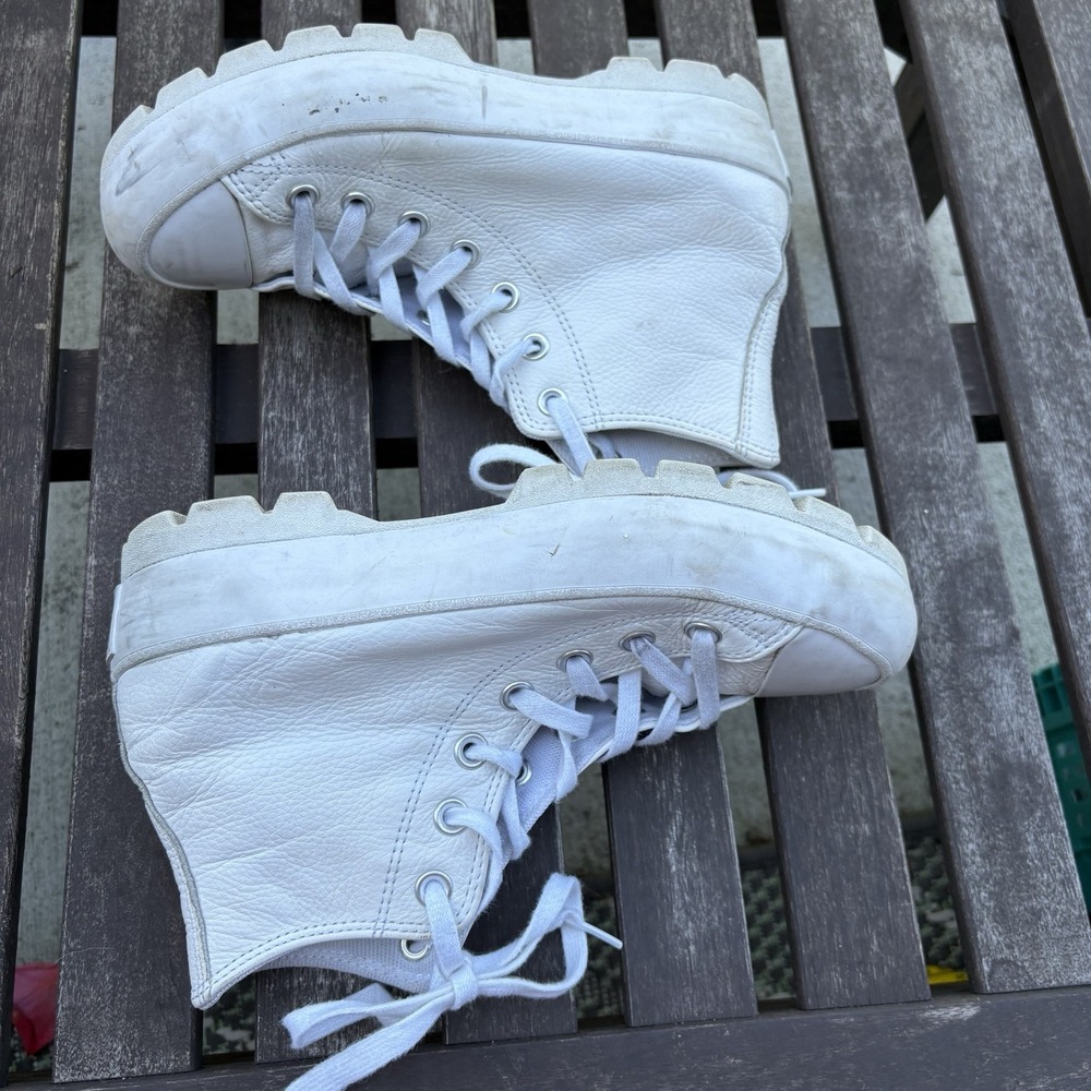 Converse Women 6.5 White Lugged High Top Sneakers Gorpcore Leather - Picture 11 of 13